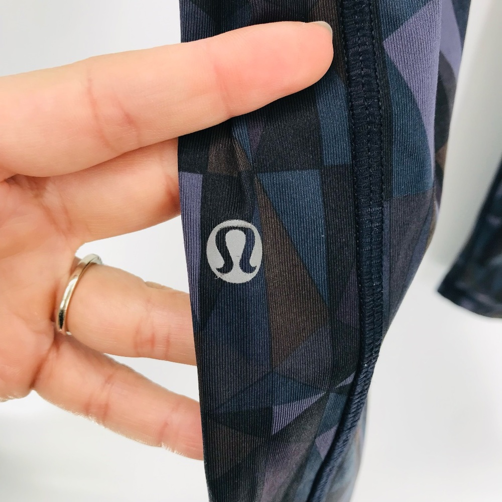 Lululemon High Rise Leggings Black Blue Size 8 - Picture 5 of 6